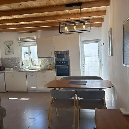 شقة Alma 2 By Escape تياس